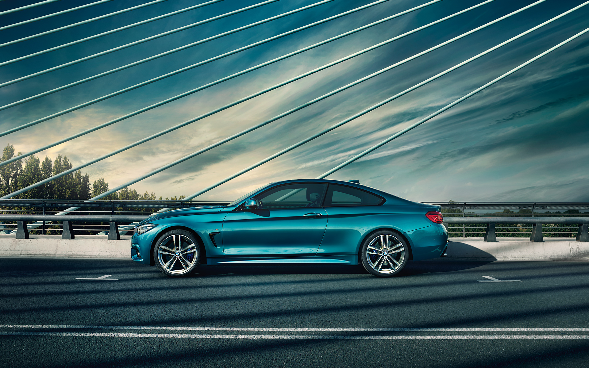 BMW 4シリーズ クーペ サイドビュー F32 BMW 4シリーズ クーペ サイドビュー F32