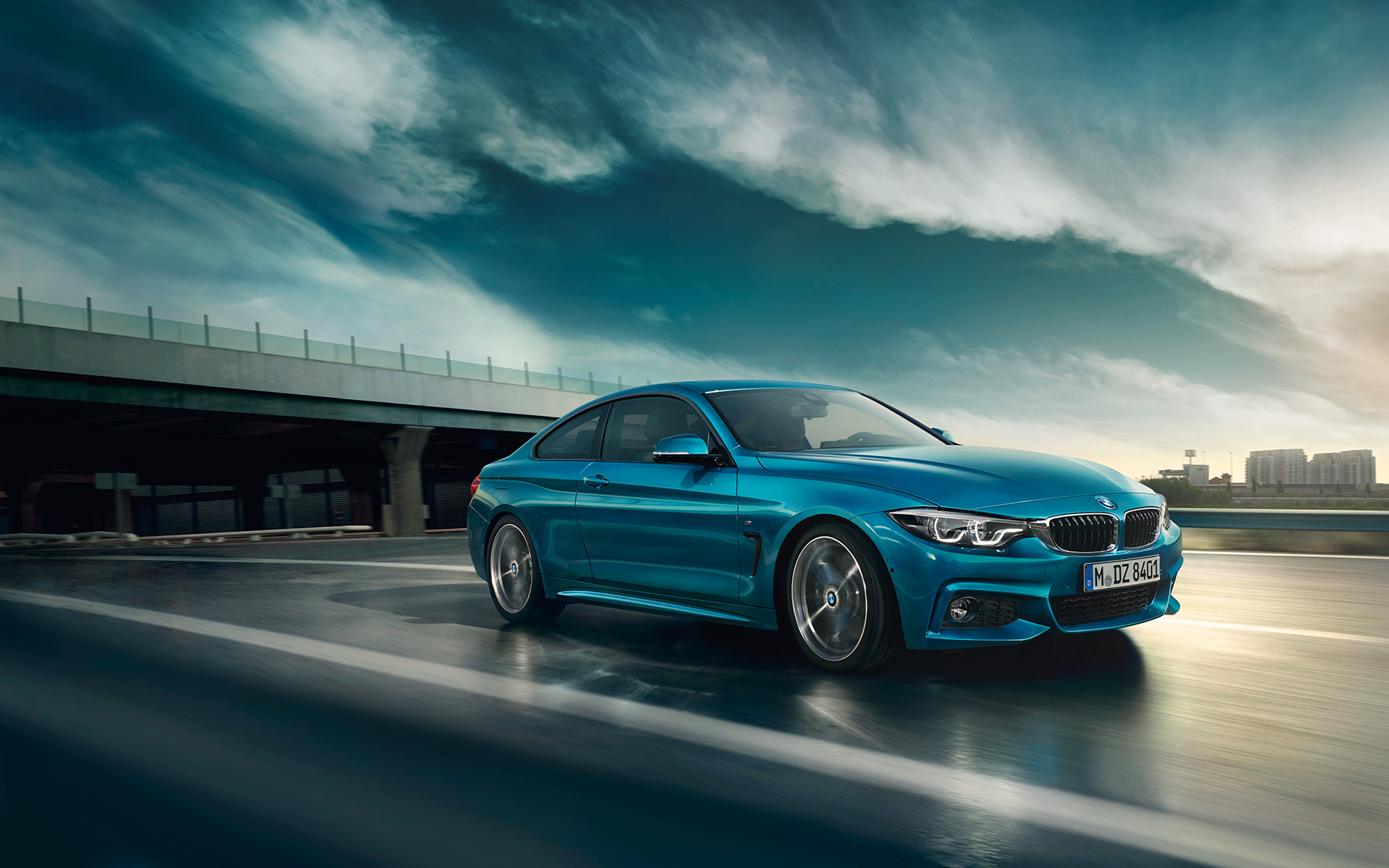Bmw 4シリーズ クーペ ギャラリー ムービー Bmw Co Jp