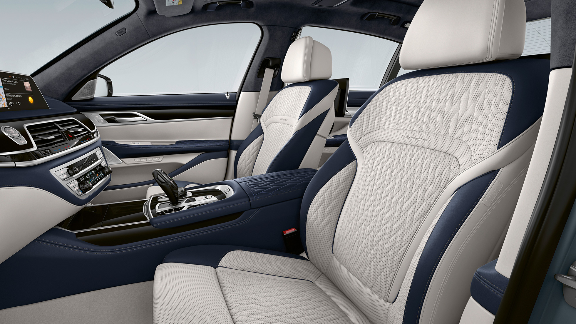 M スポーツ・パッケージを装備したBMW 7 シリーズ セダン、レザー内装 G11 M スポーツ・パッケージを装備したBMW 7 シリーズ セダン、ダコタ・ブラックのレザー内装 G11