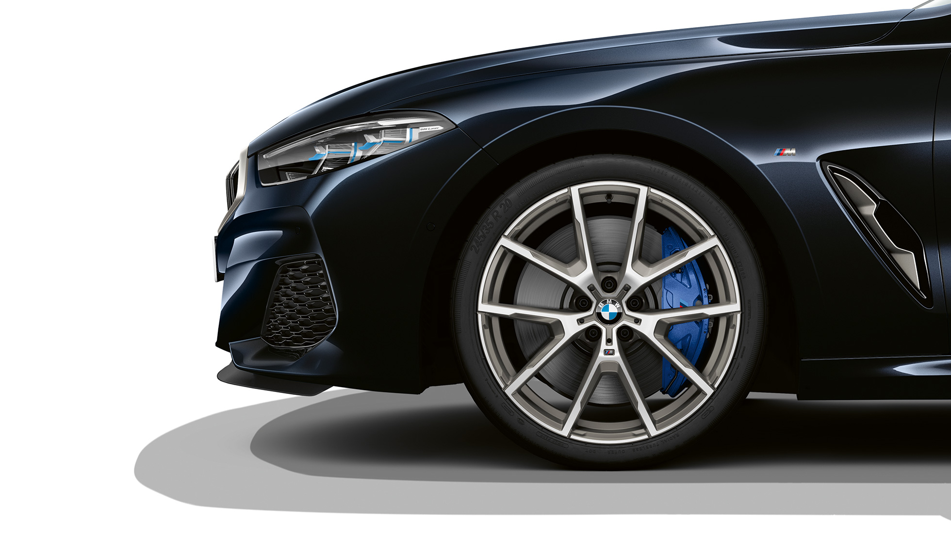 19インチ・ライト・アロイ・ホイール・ダブルスポーク・スタイリング727Mバイ・カラー。 BMW 8シリーズ クーペ、カーボン・ブラック・メタリック、19インチ・ライト・アロイ・ホイール・ダブルスポーク・スタイリング727Mバイ・カラー。