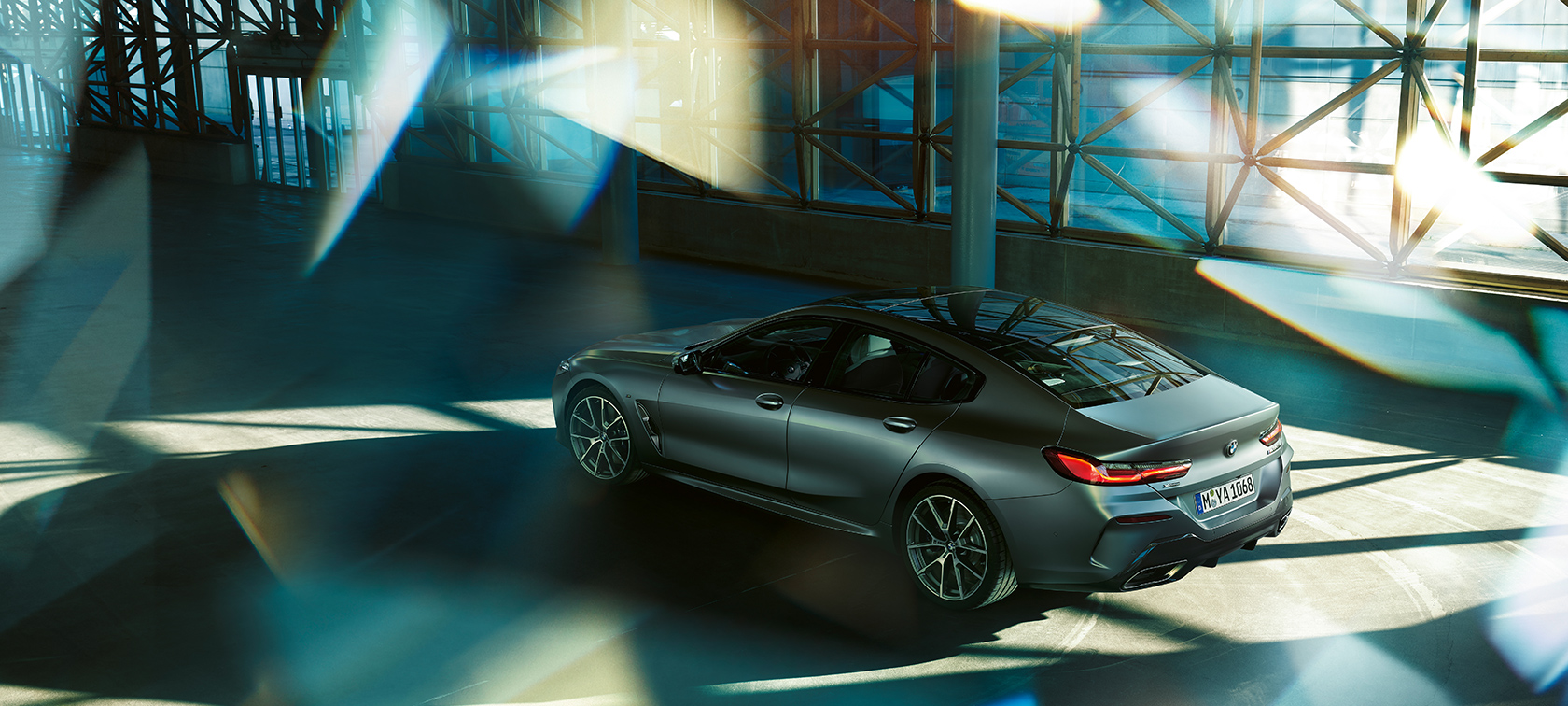 BMW 8 シリーズ グラン クーペのデザイン、上から見た所 BMW 8 シリーズ グラン クーペのデザイン、インフォメーション、データ、装備