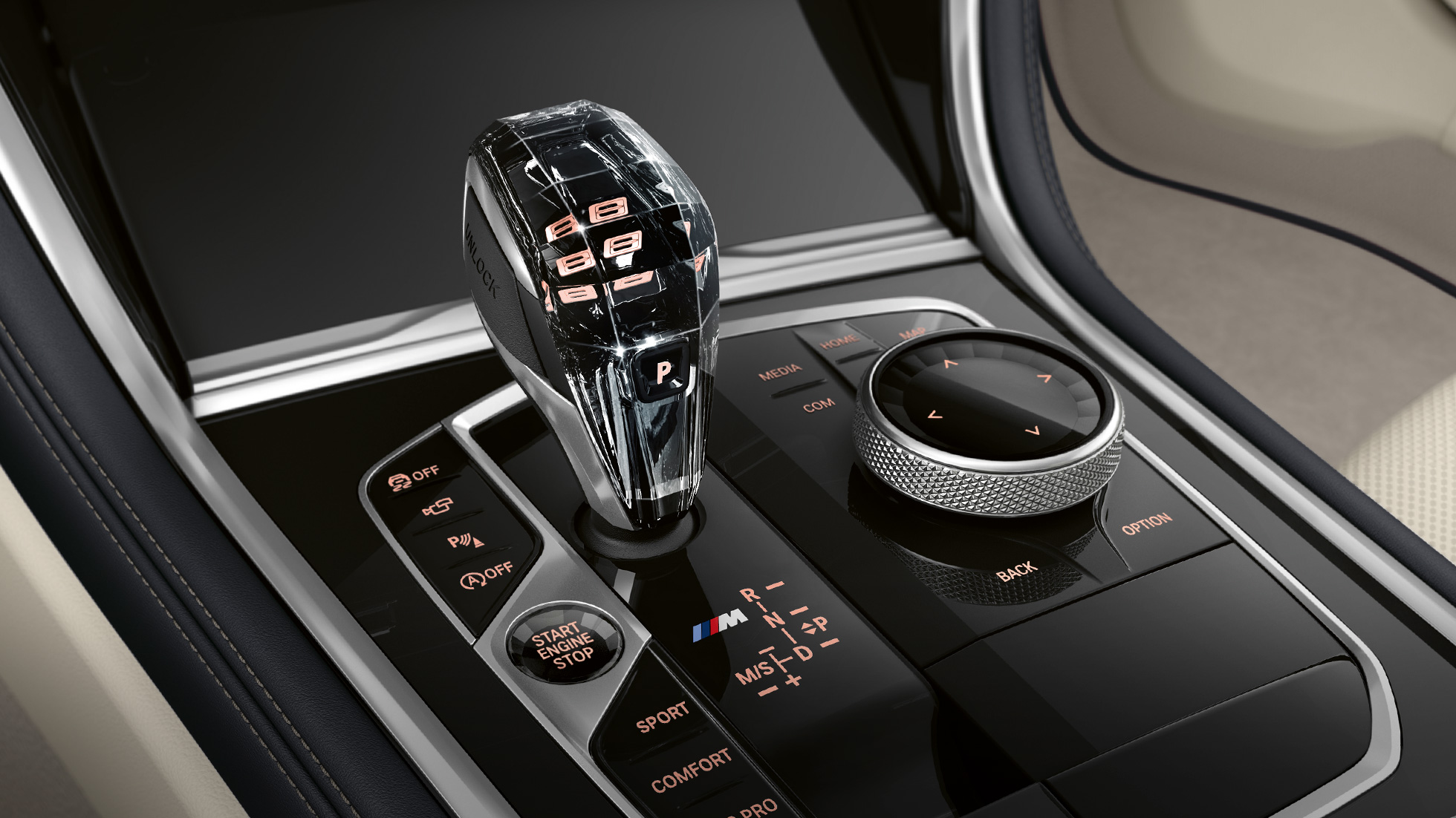 「クラフテッド・クラリティ」のガラス部分 BMW 8 シリーズ グラン クーペ、「クラフテッド・クラリティ」のガラス部分