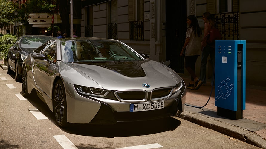 Bmw I8 クーペ モデル紹介 プラグイン ハイブリッド Phev Bmw Co Jp