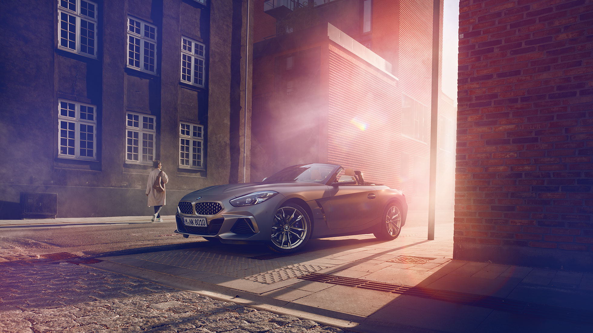 BMW Z4 M40i G29 斜めからのフロント・ビュー BMW Z4ロードスター M40i G29 2019 カブリオレ BMW Individual フローズン・グレー・メタリック 斜めからのフロント・ビュー
