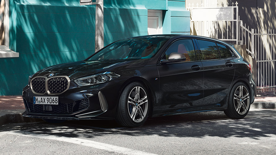BMW M135i xDrive(F40) ブラック・サファイア・メタリック 主要諸元 BMW M135i xDrive(F40) ブラック・サファイア・メタリック 主要諸元