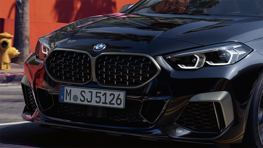 BMW M235i xDrive グランクーペ (F44) : モデル、主要諸元および価格