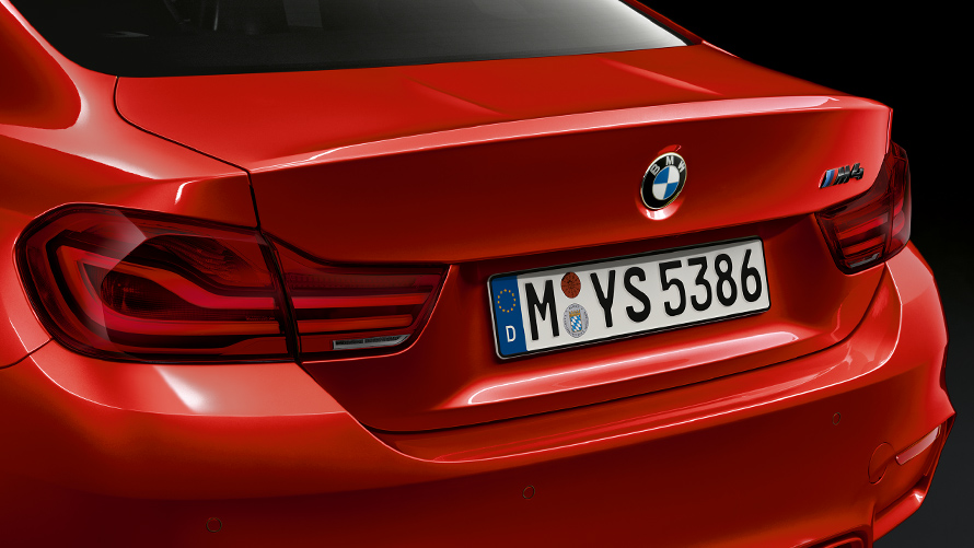 F82 F82