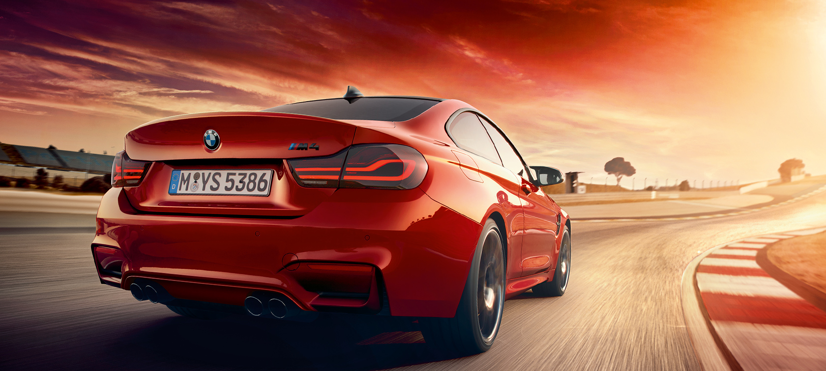 BMW M4 クーペ リアビュー F82 BMW M4 クーペ リアビュー F82