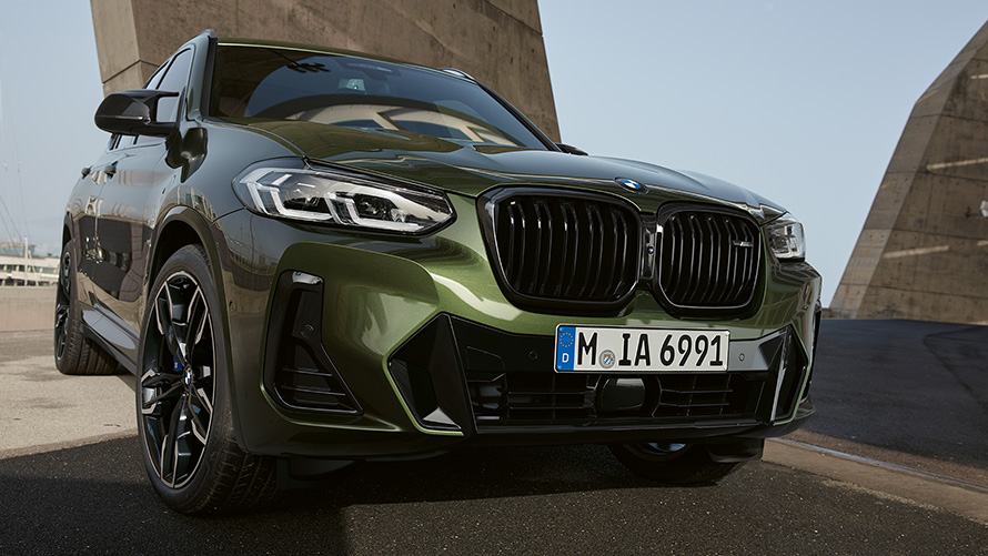 BMW X3 M40i G01 LCI フェイスリフト 2021 マラカイト・グリーン・メタリック フロント・ビュー 停車中