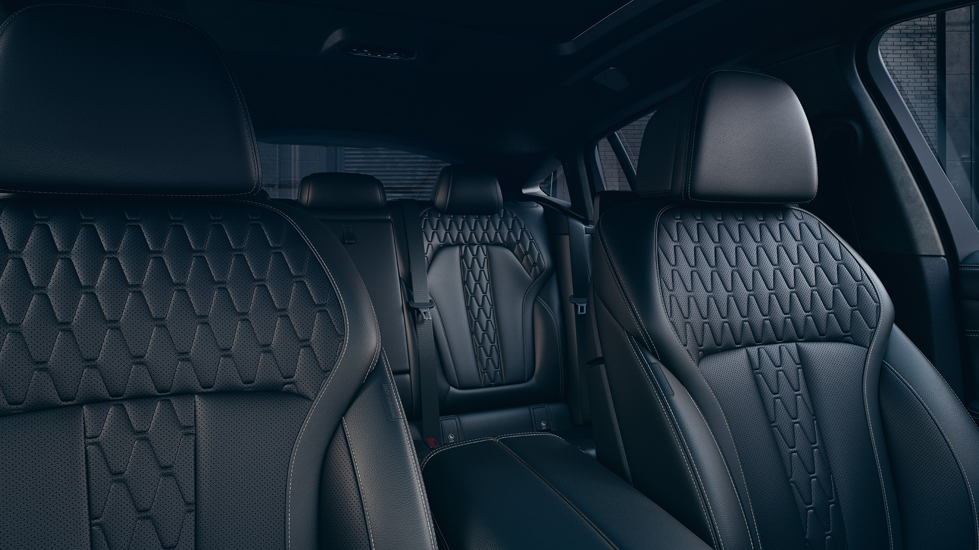 BMW X6 M50 スポーツ・シート BMW X6 M50 スポーツ・シート
