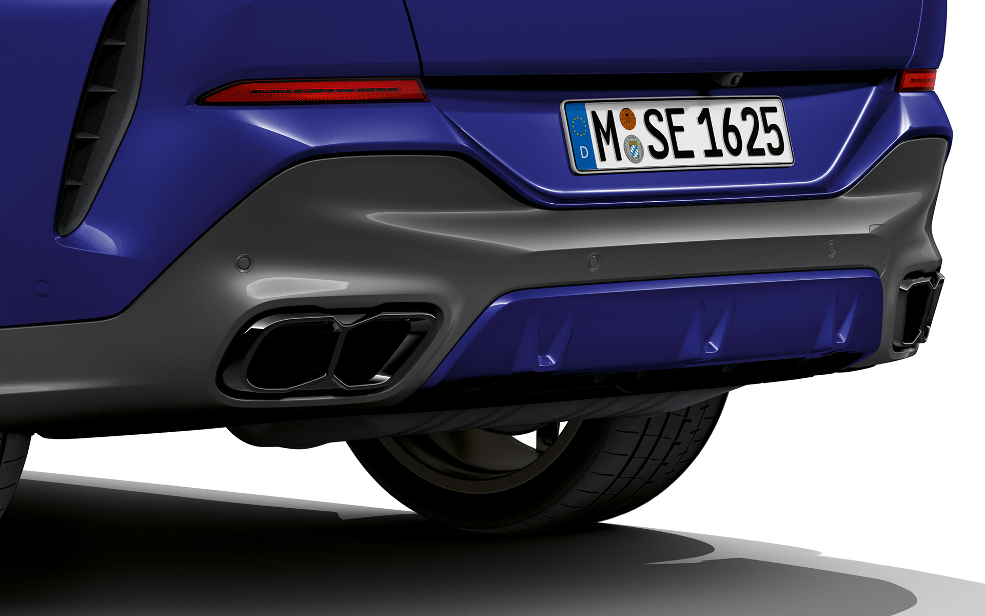 BMW X6 M60i G06 MP エキゾースト・システム クローズアップ