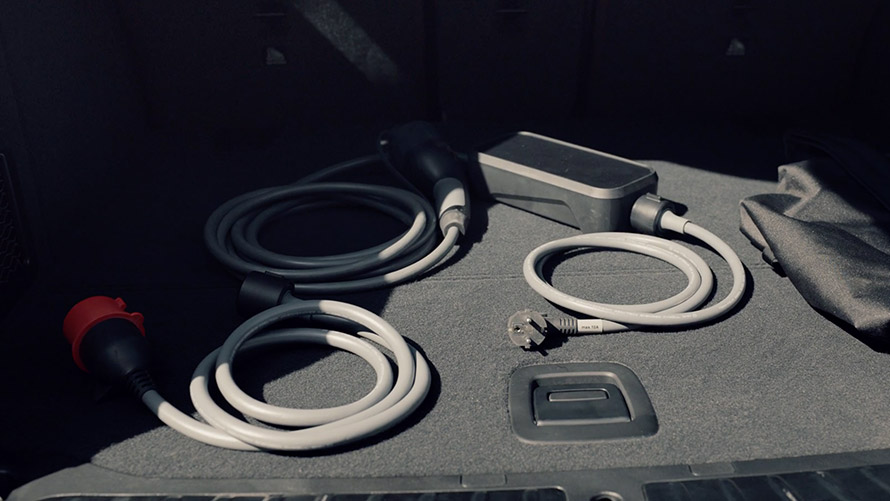 BMW iX3 G08 2021 フレキシブル高速充電器 ムービー