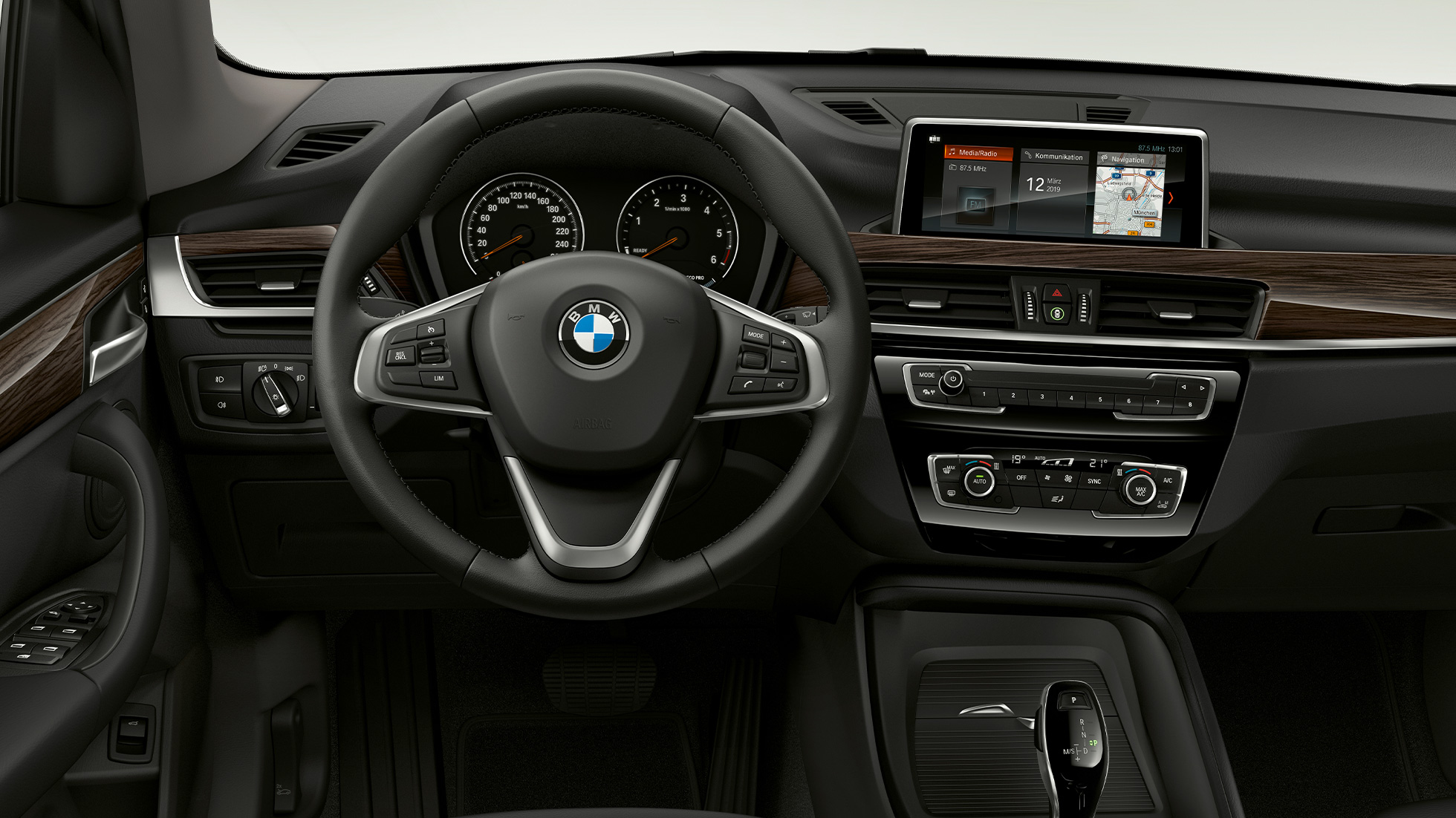 BMW X1、Advantageモデル、インテリア F48 BMW X1、Advantageモデル、インテリア、コックピットに焦点 F48