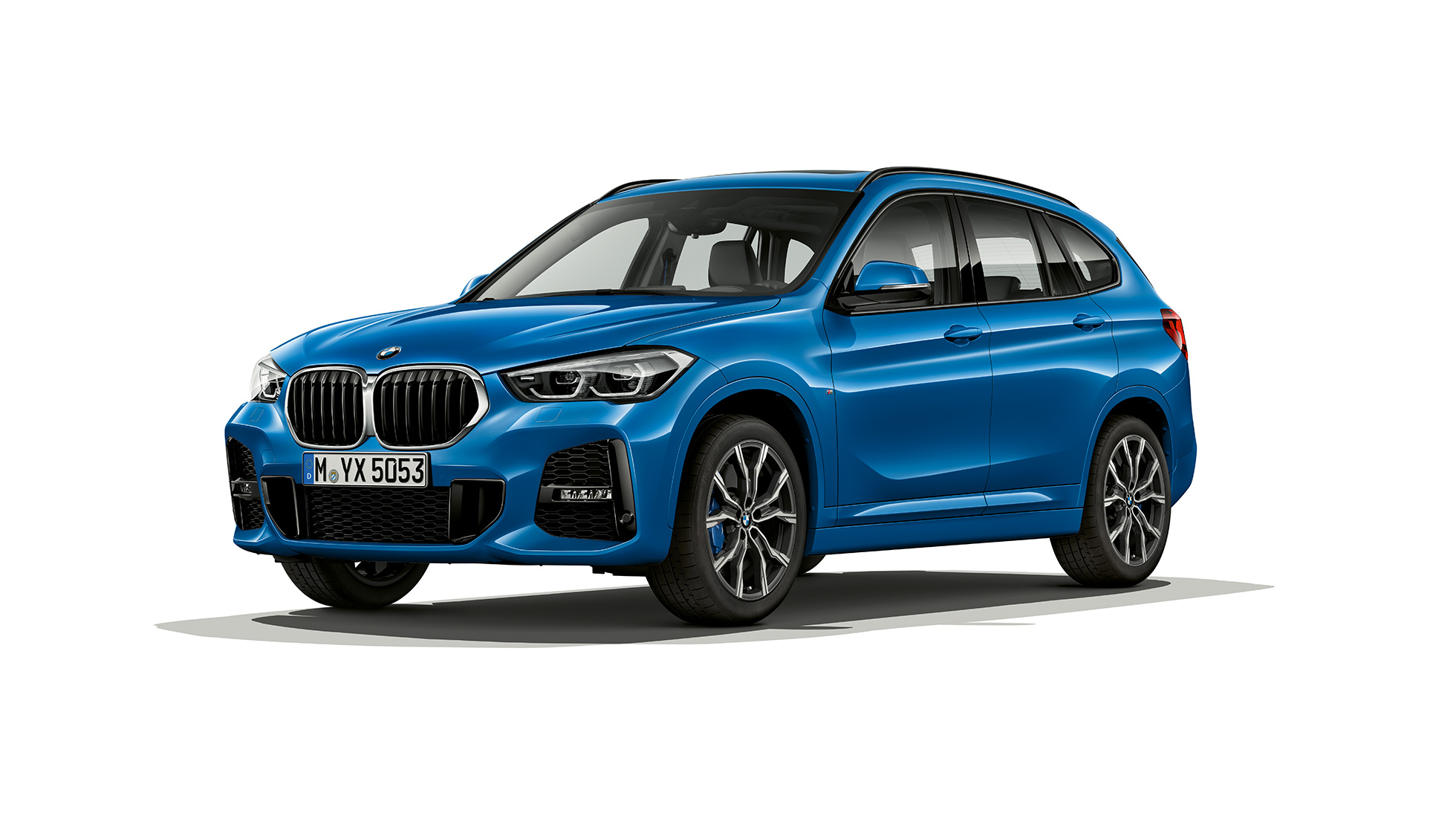 BMW X1、M Sportモデル、4分の3フロントショット F48 BMW X1、M Sportモデル、スタジオでの4分の3フロントショット F48