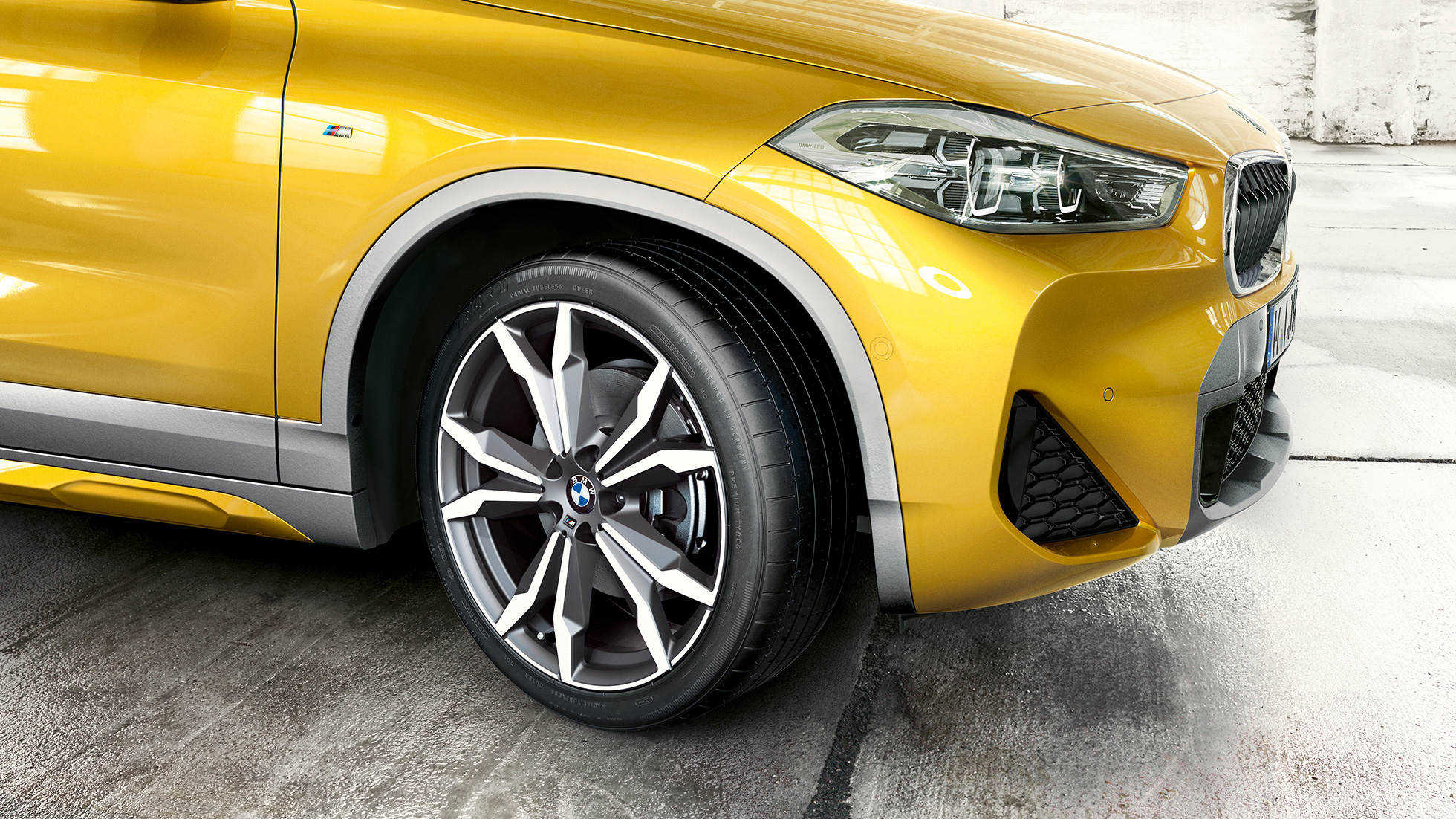 ライト・アロイ・ホイール BMW X2 2017 F39 BMW X2 2018 F39 ガルバニック・ゴールド・メタリック ライト・アロイ・ホイール