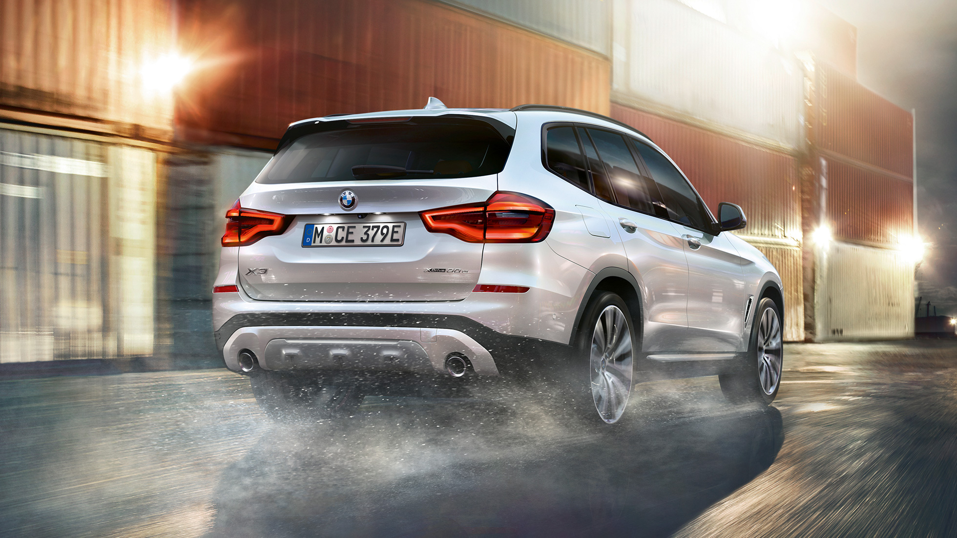 BMW X3 M40i、モデル・ロゴ入りリヤ・ショット BMW X3 M40i、モデル・ロゴ入りリヤ・ショット