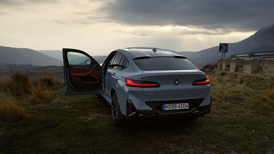 BMW X4 (G02) : モデル、主要諸元および価格 | BMW.co.jp
