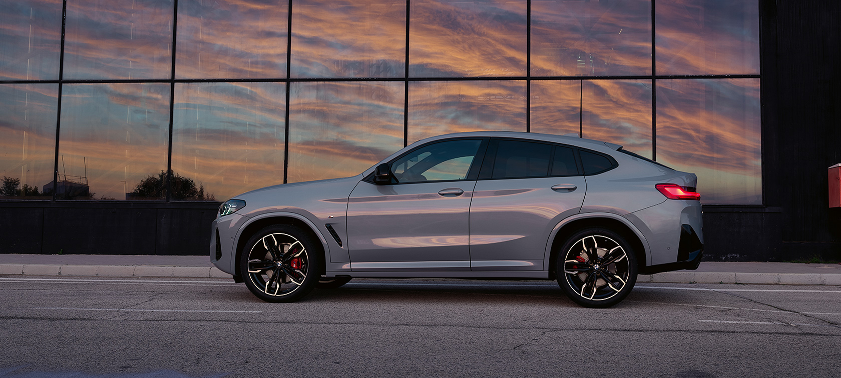 BMW X4 (G02) : モデル、主要諸元および価格 | BMW.co.jp