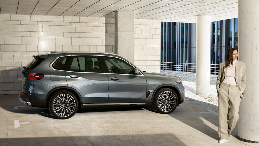 BMW X5 2023 (G05) : モデル、主要諸元および価格 | BMW.co.jp