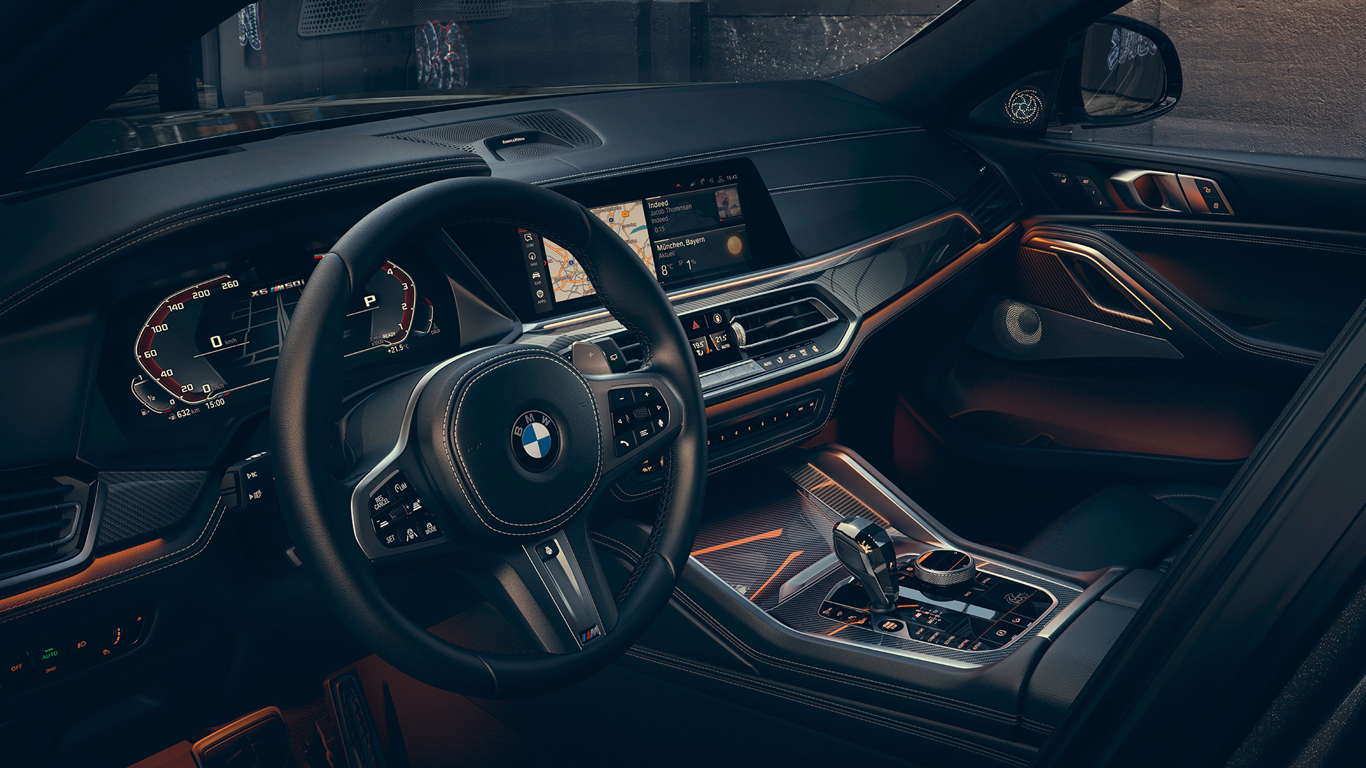 コックピット、12.3インチディスプレイを装備。 BMW X6コックピット、12.3インチディスプレイを装備。