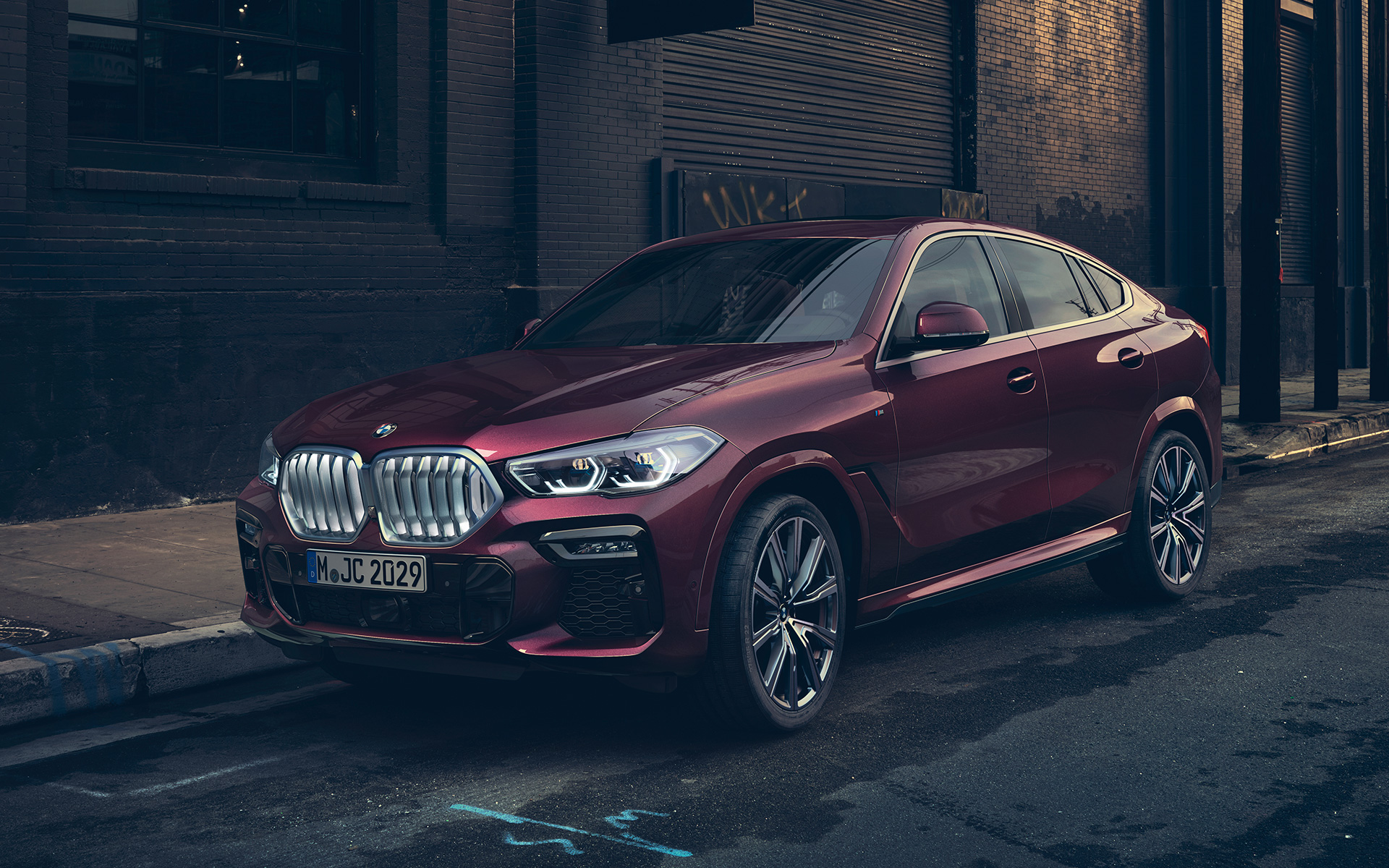 BMW X6 Individual G06 2019 アメトリン・メタリック 斜めからのフロント・ビュー