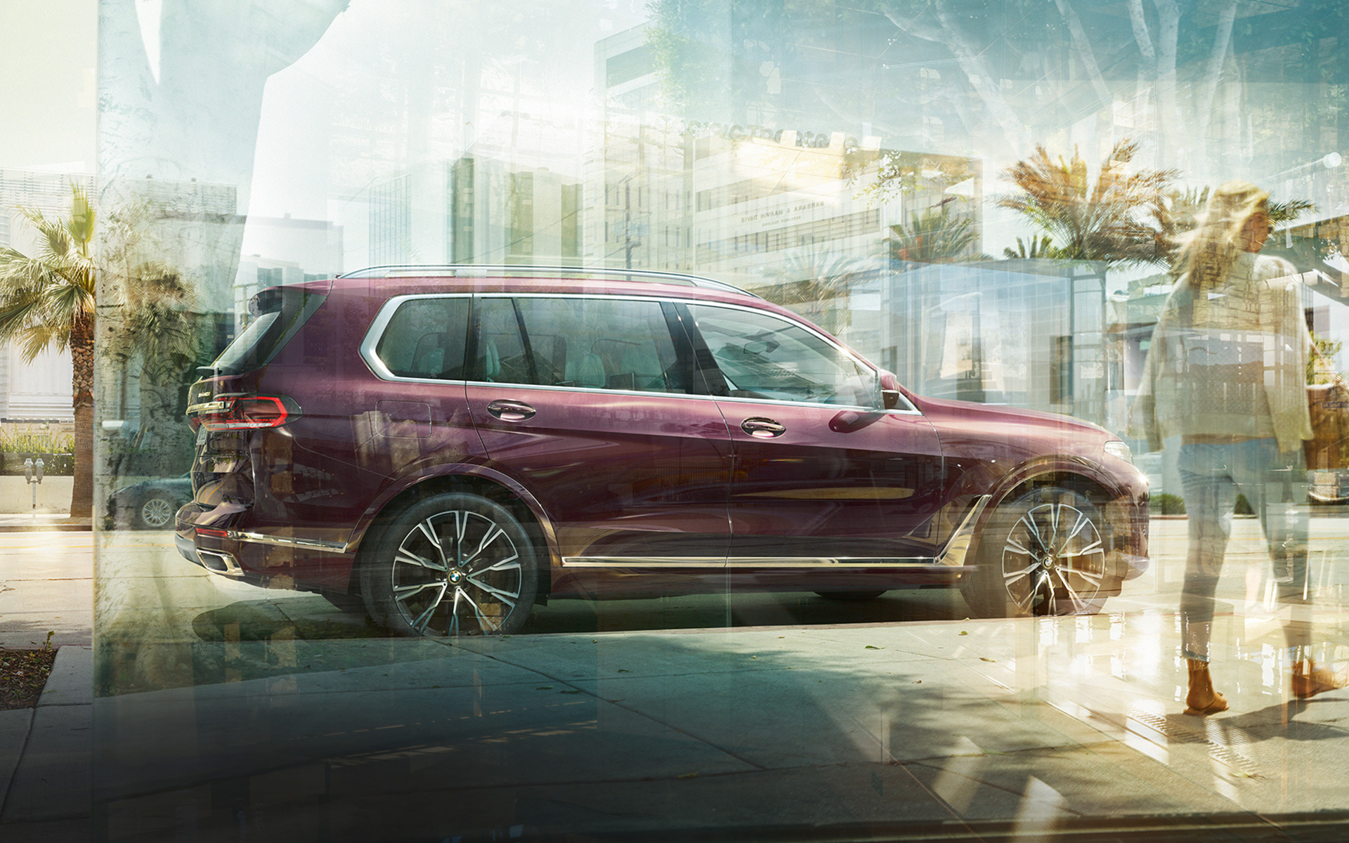 BMW Individualのアメトリン・メタリック塗装仕上げBMW X7 xDrive40i G07 2018 市街地に佇んでいるサイド・ビュー BMW Individualのアメトリン・メタリック塗装仕上げBMW X7 xDrive40i G07 2018 市街地に佇んでいるサイド・ビュー