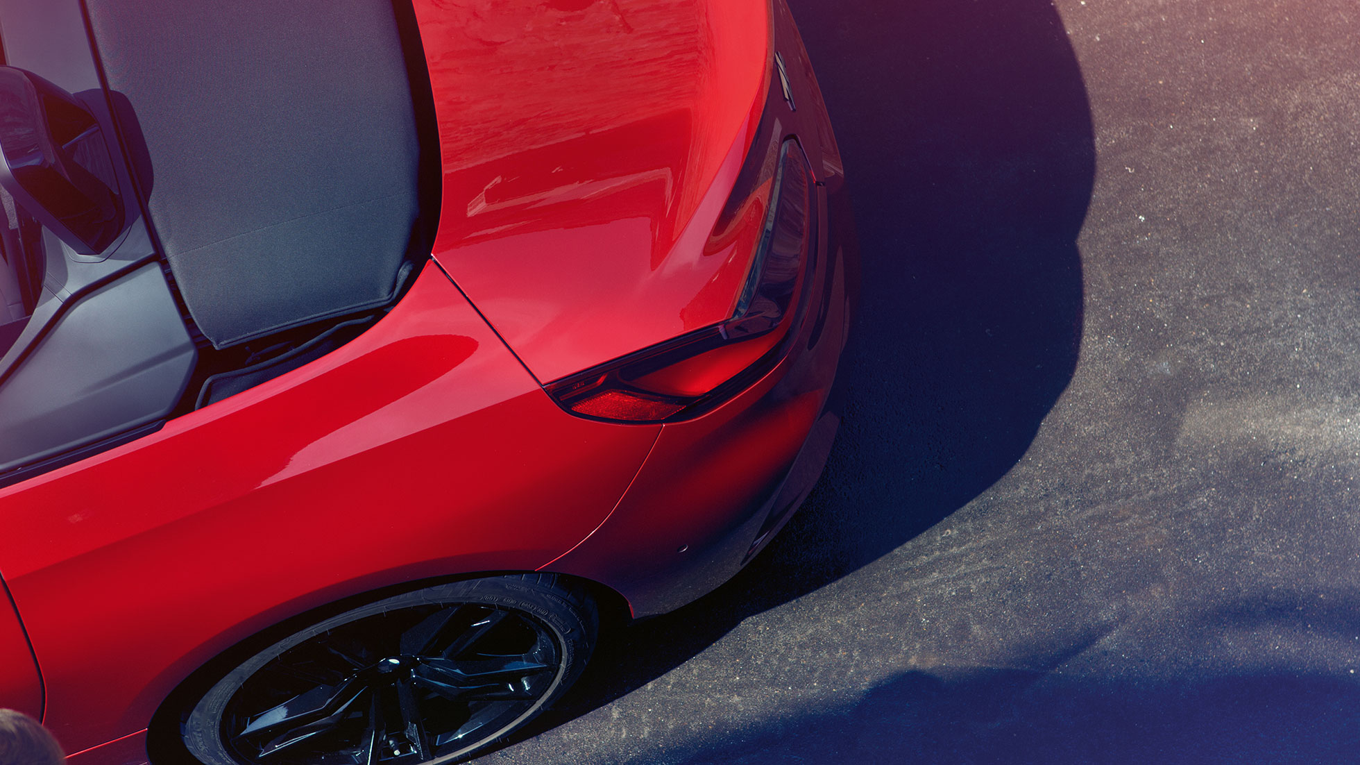 BMW Z4 ロードスターのリアとリア・ホイール G29 BMW Z4 ロードスターのリアおよびリア・ホイールの鳥瞰図 G29