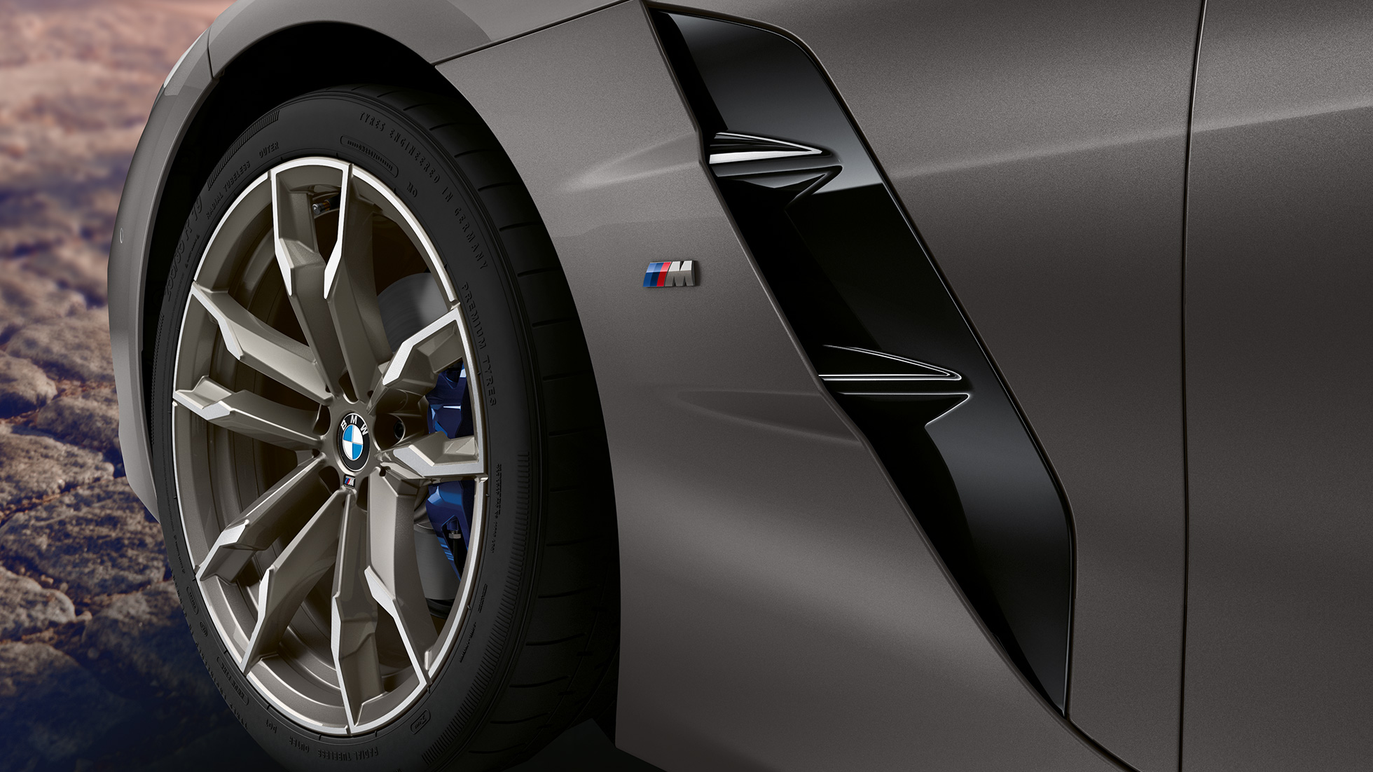 BMW Z4 ロードスターのフロント・ホイール グレーのBMW Z4 ロードスターのフロント・ホイール