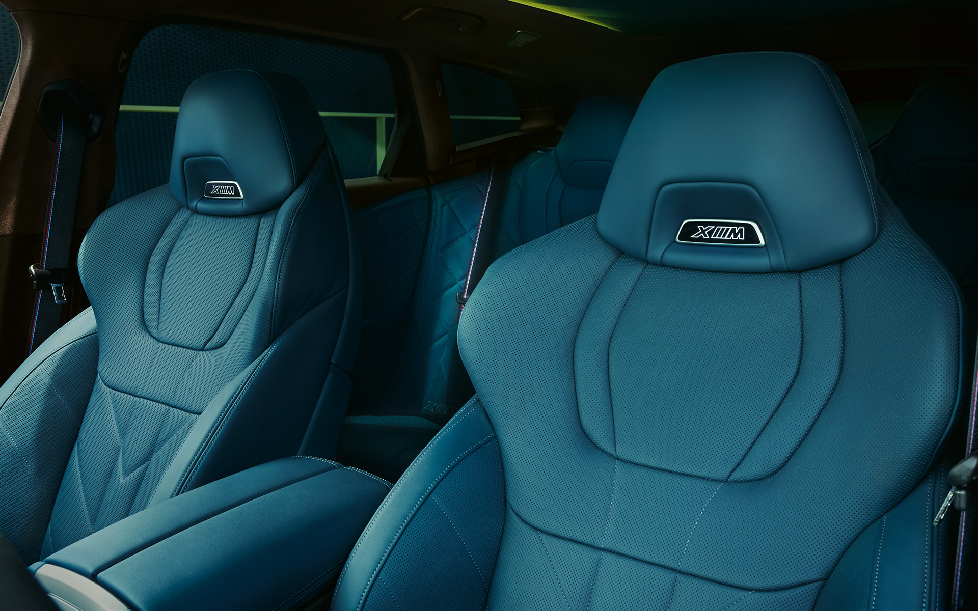 BMW XM G09 BMW Individual レザー・メリノ(ヴィンテージ・レザー・コンテンツ) | ディープ・ラグーン BMW XM BMW Individual レザー・メリノ(ヴィンテージ・レザー・コンテンツ) | ディープ・ラグーン