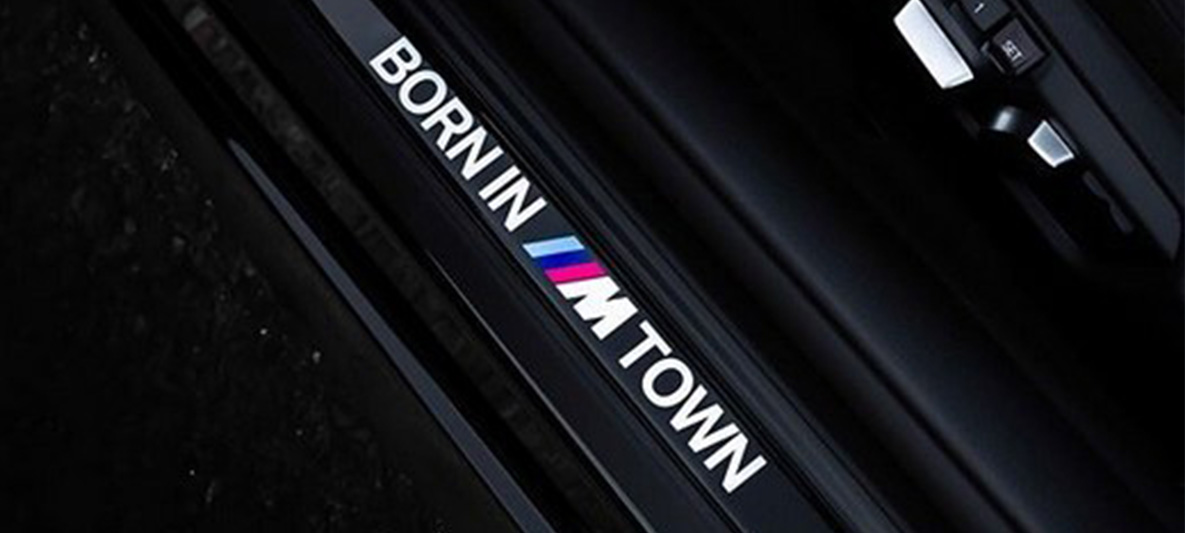 BMW Individual ドア・シル・フィニッシャー BMW M タウン クローズアップ BMW Individual ドア・シル・フィニッシャー BMW M タウン クローズアップ