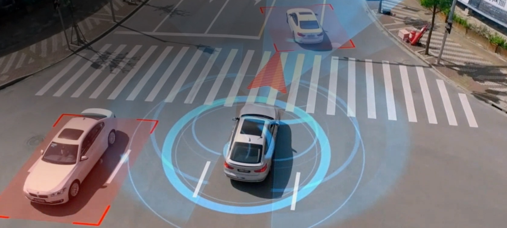 その暮らしを、運転支援テクノロジーが変えていく。 その暮らしを、運転支援テクノロジーが変えていく。