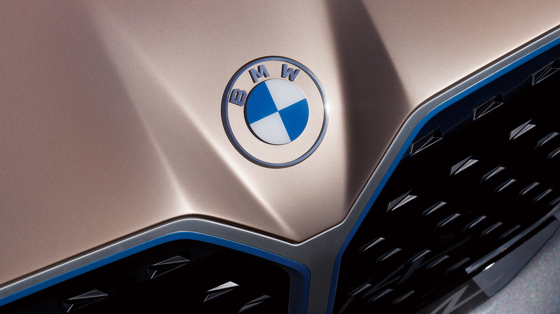 新しいBMW ロゴ BMW コンセプト i4 2020 G26 新しいBMW ロゴ BMW コンセプト i4 2020 G26
