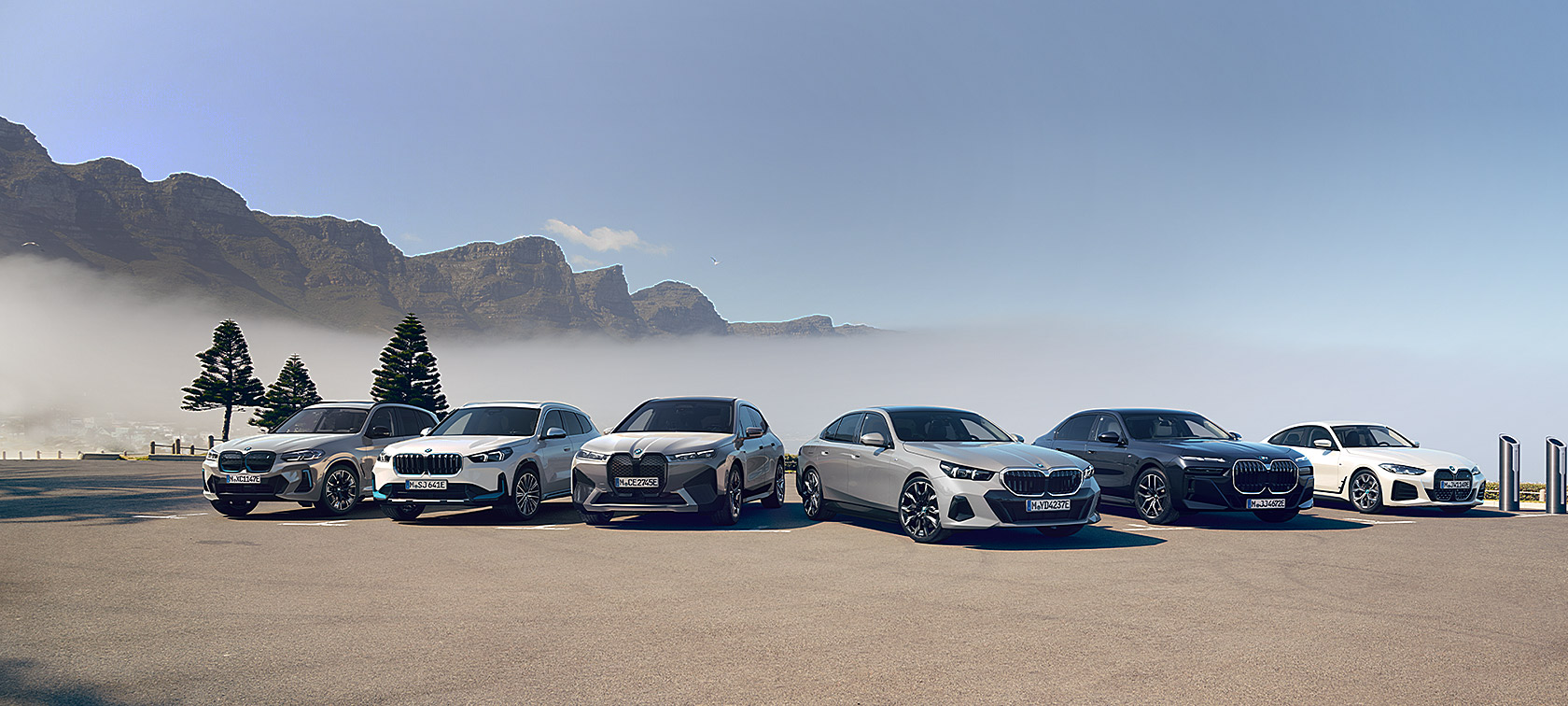 BMW 5シリーズ セダン 2020 G30 マイルド・ハイブリッド・テクノロジー搭載 ホワイト 走行中