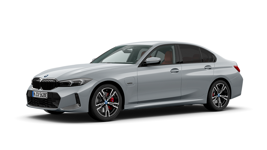BMW 3 シリーズセダン PHEV フロントビュー