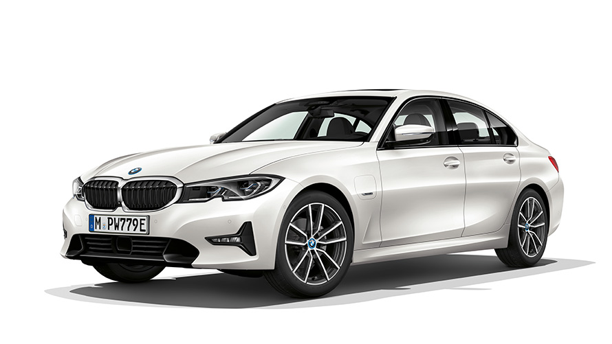 BMW 3er リムジン プラグイン・ハイブリッド G20 Dreiviertel-Frontansicht BMW 3er リムジン プラグイン・ハイブリッド G20 Studioaufnahme Dreiviertel-Frontansicht