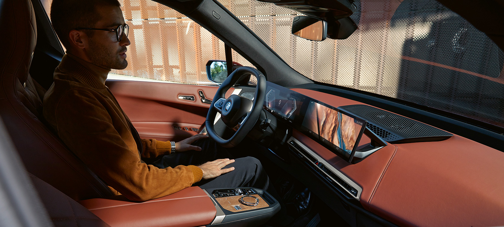 BMW iDrive BMW iDrive:BMWコネクテッド・ドライブのさらに先進的な操作コンセプト