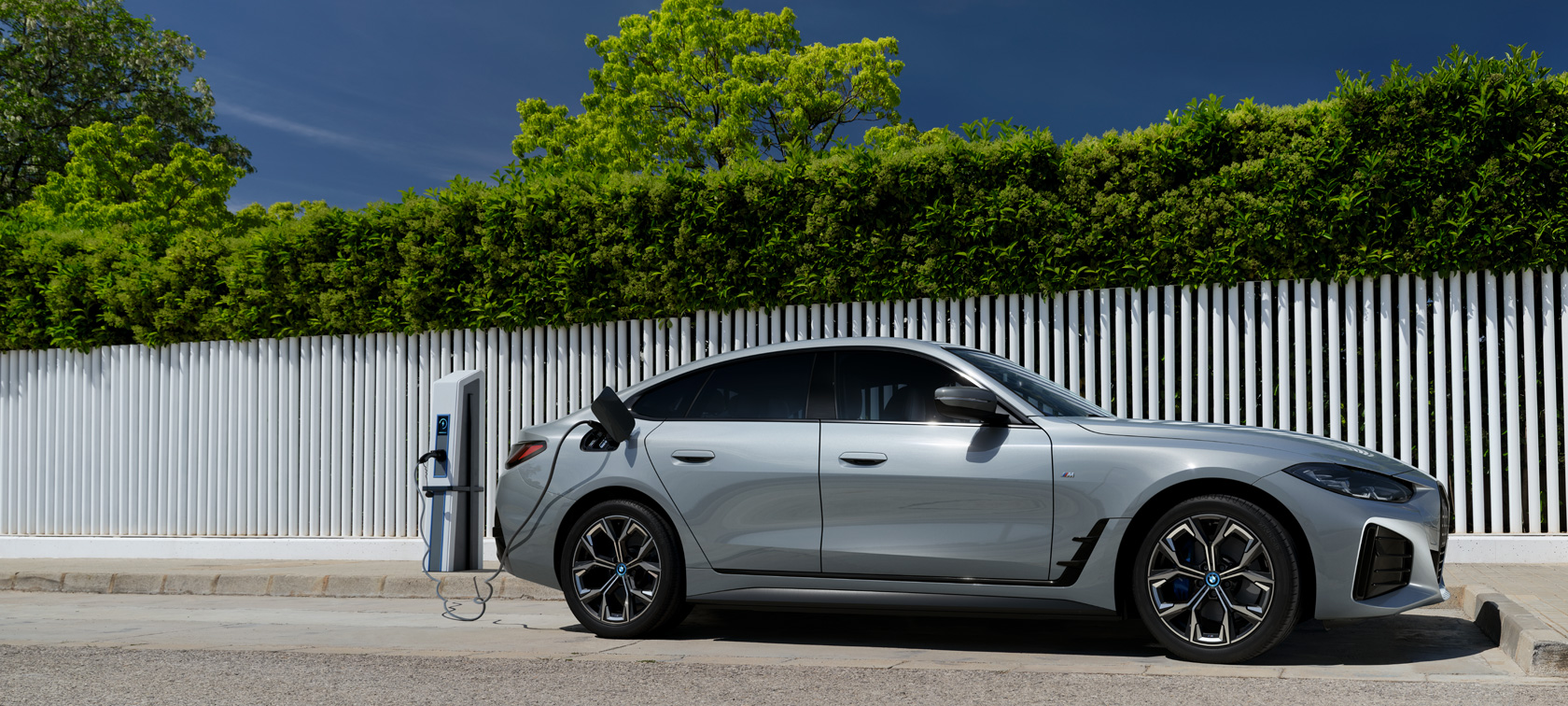BMW i4 eDrive40 G26 電気自動車 2021 BMW i4 eDrive40 G26 電気自動車 2021