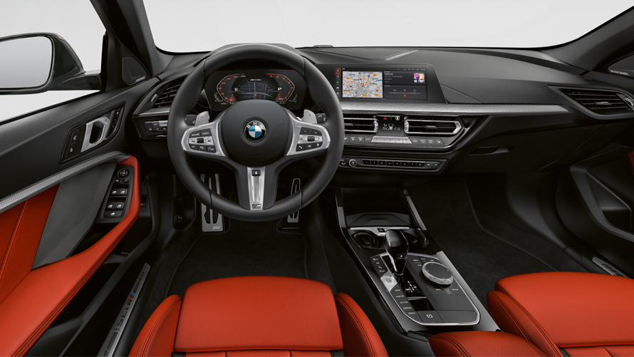 Driver-oriented cockpit BMW M235i xDrive Gran Coupé F44 2020 interior