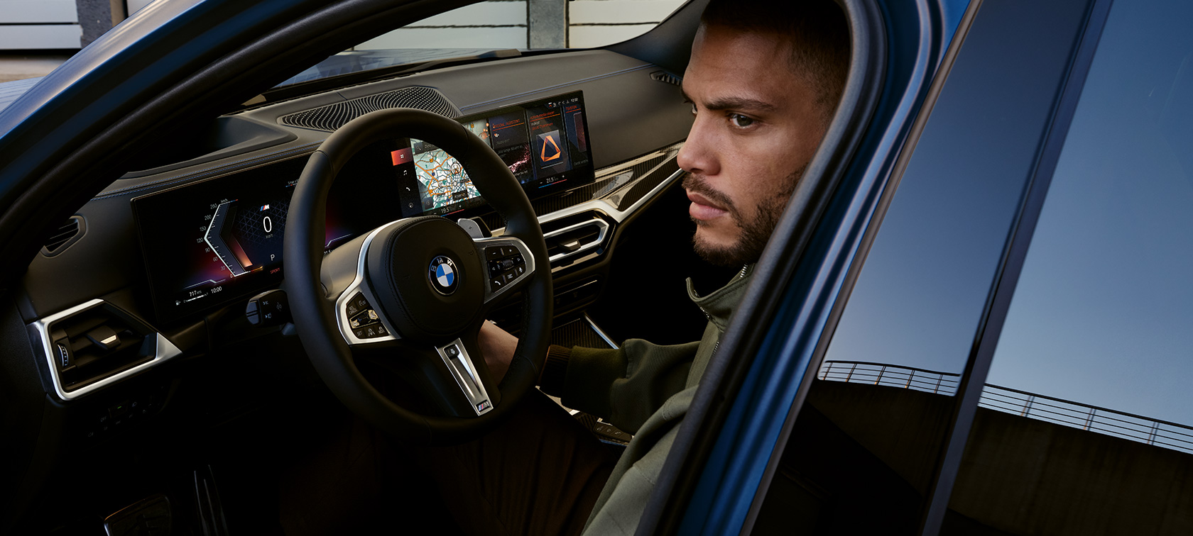 BMW M340i xDrive ツーリング G21 コックピット モデルとともに BMW M340i xDrive ツーリング G21 フローズン・タンザナイト・ブルー コックピット モデルとともに