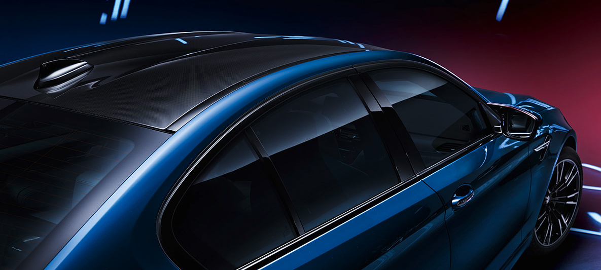 Carbon Roof カーボン・ファイバー製ルーフ F90 Carbon Roof カーボン・ファイバー製ルーフ F90