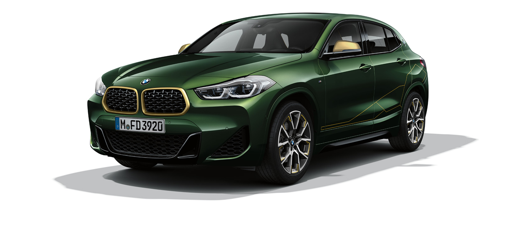 Three-quarter front view BMW X2 F39 Three-quarter front view BMW X2 F39 Sanremo Green metallic