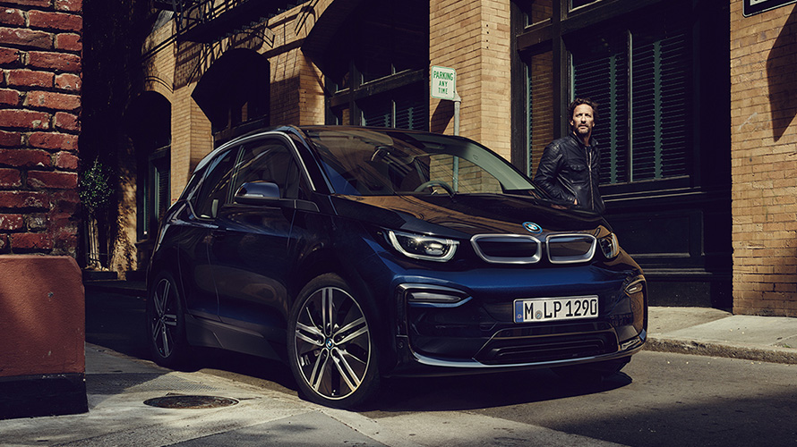 より先進的な存在感のあるデザインを備えた、 BMWの電気自動車「BMW i3」 より先進的な存在感のあるデザインを備えた、 BMWの電気自動車「BMW i3」