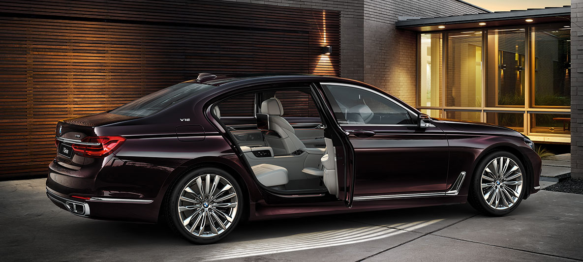 The ultimate driving experience. The ultimate driving experience.