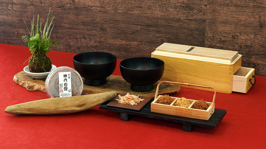 E賞:お味噌汁を味わうセット (25名) E賞:お味噌汁を味わうセット (25名)