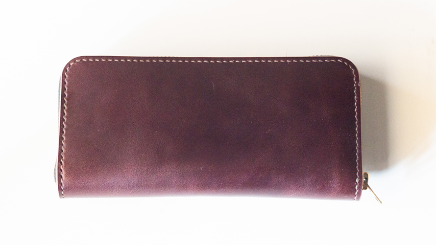 2. HL-Round wallet/チョコ 栃木レザー社製のmincaオリジナルのハーネスレザーを採用したウォレット。 2. HL-Round wallet/チョコ 栃木レザー社製のmincaオリジナルのハーネスレザーを採用したウォレット。