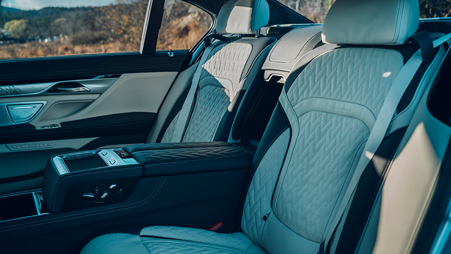 BMW 7シリーズ “PURE METAL EDITION” BMW 7シリーズ “PURE METAL EDITION”