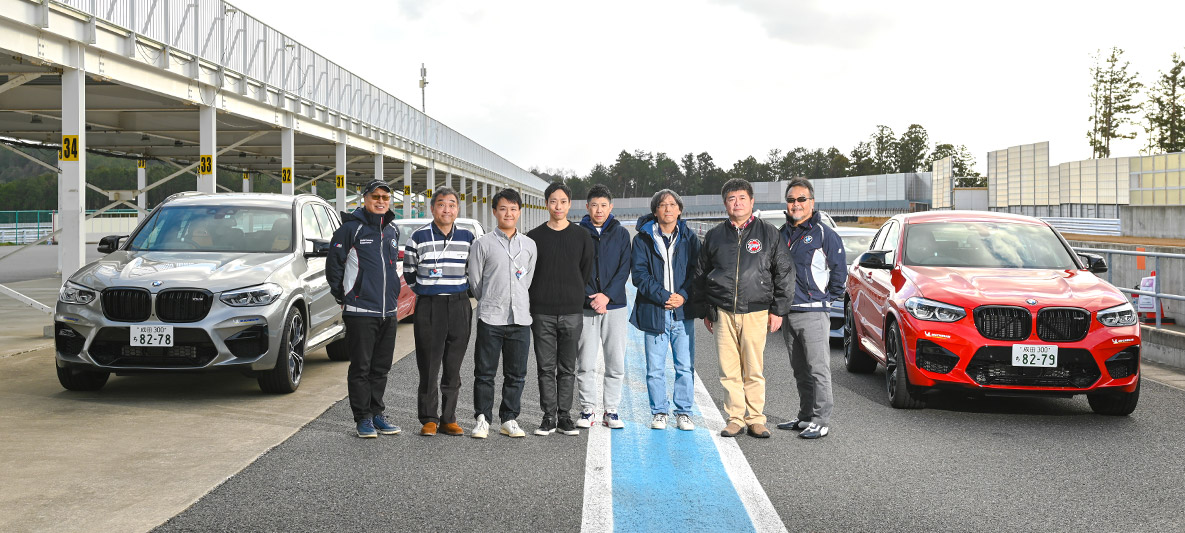 サーキット走行を存分に愉しみ、ピットレーンに戻ってきたドライバーたちに感想を聞いてみた。 サーキット走行を存分に愉しみ、ピットレーンに戻ってきたドライバーたちに感想を聞いてみた。