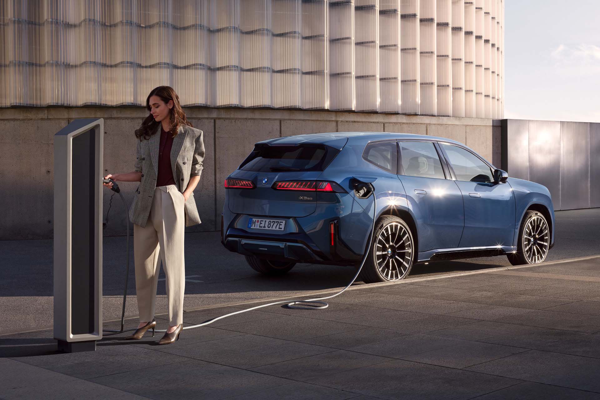 BMWチャージング・ハブ​無料キャンペーン​
