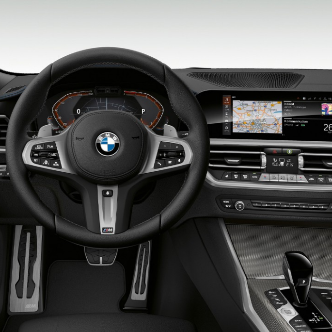 BMW 3シリーズ セダン M Sport、コックピット。 BMW 3シリーズ セダン M Sport、コックピット正面のクローズ・アップ。