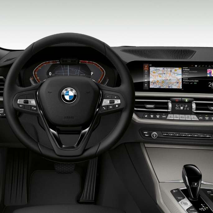 BMW 3シリーズ セダン Advantageのコックピット。 BMW 3シリーズ セダン Advantage、コックピット正面のクローズ・アップ。